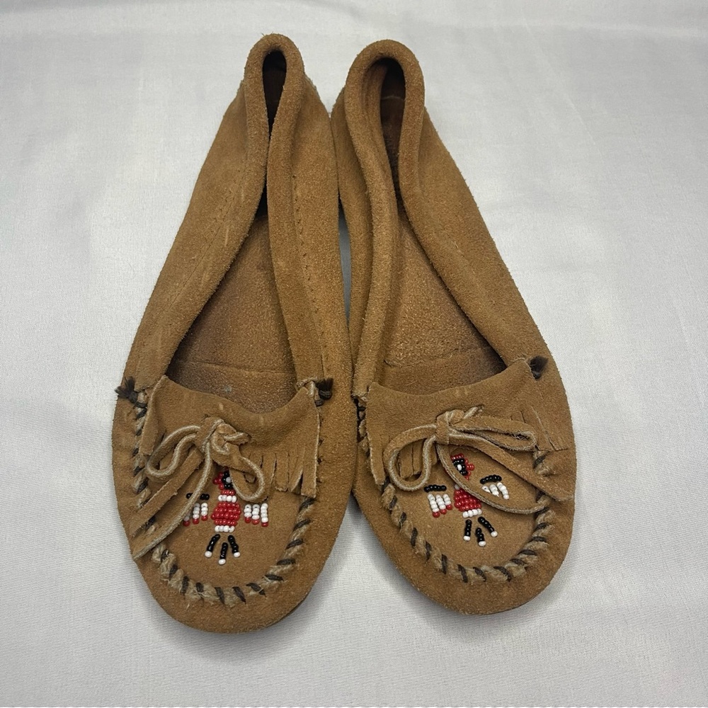 Minnetonka Women’s Thunderbird Moc | size 9